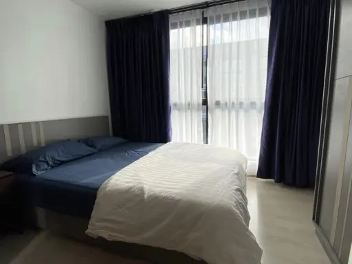 For rent, The Excel Udomsuk, decorated in modern style. Comes with a large screen TV. Don't miss this price. Hurry up.