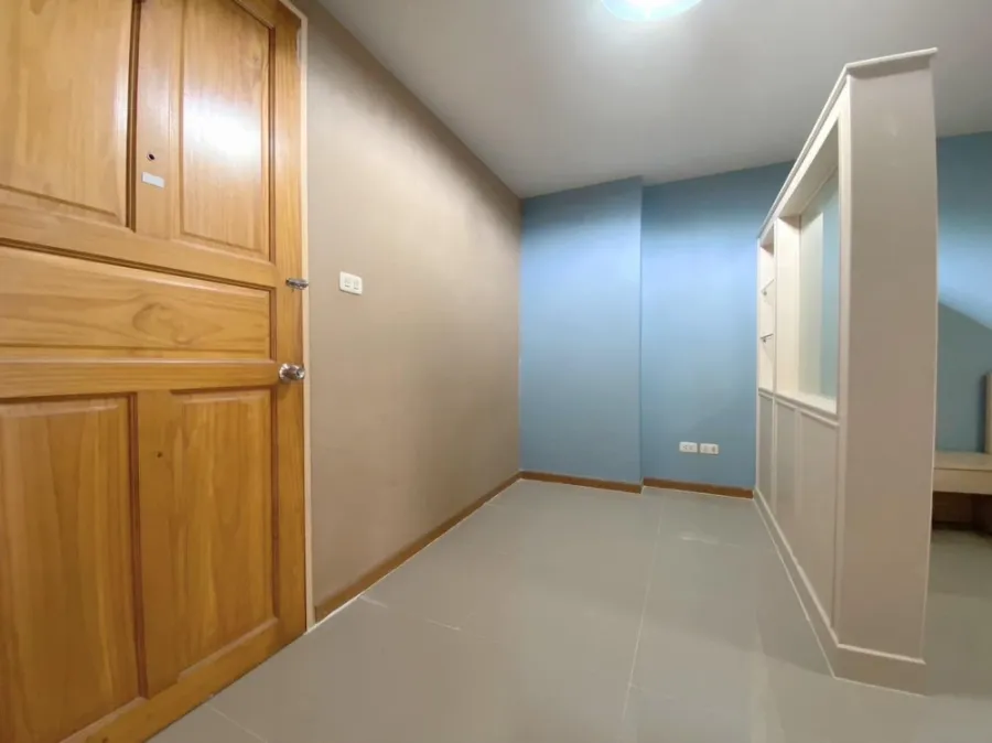 Condo Ratchada City 18 rooms ready to move in fully furnished Full facilities, book now.