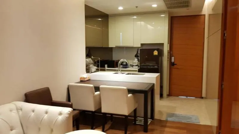 ขาย คอนโด ดิ แอดเดรส สุขุมวิท 28 ชั้นสูง พร้อมเฟอร์และเครื่องใช้ไฟฟ้าครบครัน 