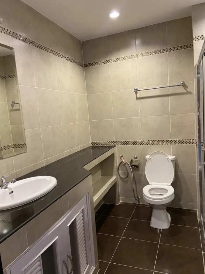 For rent: Grand View Condo Pattaya (Jomtien), spacious room, fully furnished, move in now