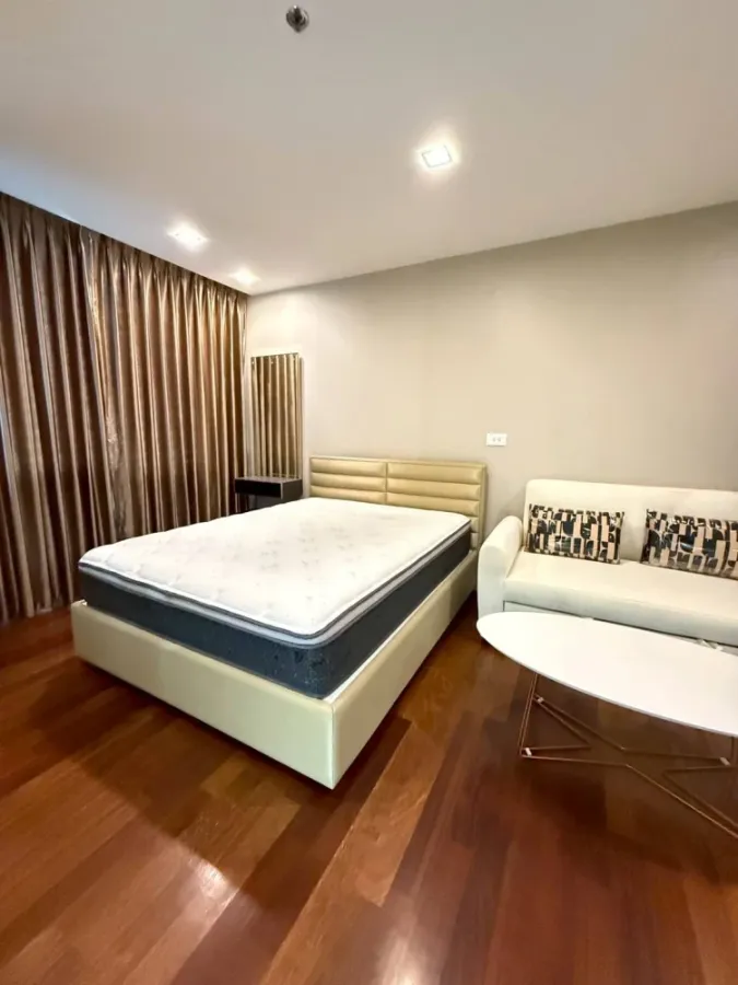 For rent: The Metropolis, 25th floor, fully furnished room, move in ready, reserve now, hurry!