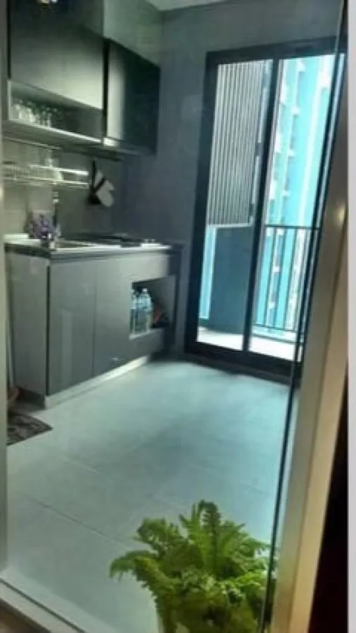 Condo for rent, The Base Rama 9, 1 bedroom, 1 bathroom, pool view, tone control room, first come first served, book now.