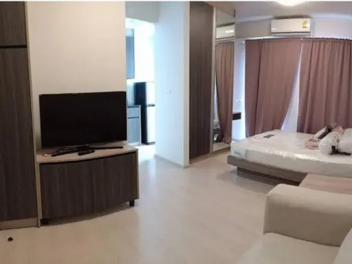 ด่วน !! ให้เช่า คอนโด ยูนิโอ สุขุมวิท 72 ชั้นสูง ห้องสวย แต่งครบ เดินทางสะดวก รีบเลย !!