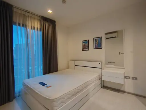 Condo for rent, Rhythm Sukhumvit 36-38, pool view, very beautiful, like staying in a resort, near the train station, convenient to travel