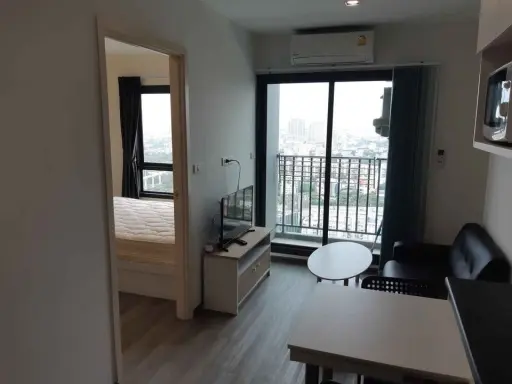 For rent: Rich Park at Triple Station, 32nd floor, BTS view, fully furnished room. Good furniture. Book now.