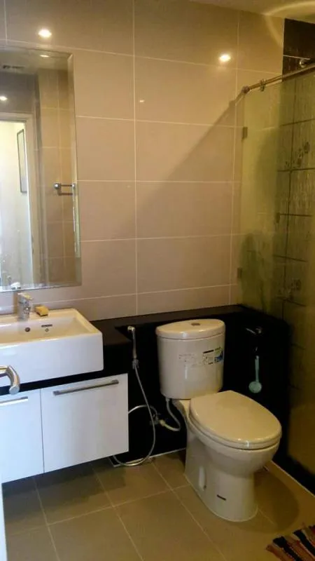 For rent Supalai Premier Ratchathewi, condo in golden location, good price, next to BTS, fully furnished, can move in!