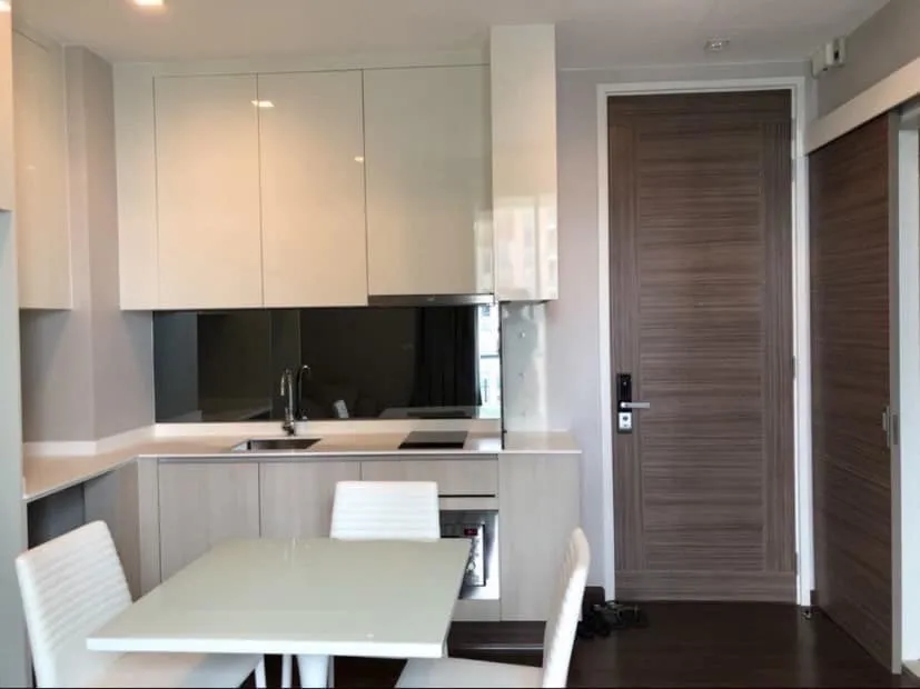 ขาย Q Condo Asoke 1 ห้องนอน 1 ห้องน้ำ เฟอร์+เครื่องใช้ไฟฟ้าพร้อม ห้ามพลาดเลยจ้า รีบจอง