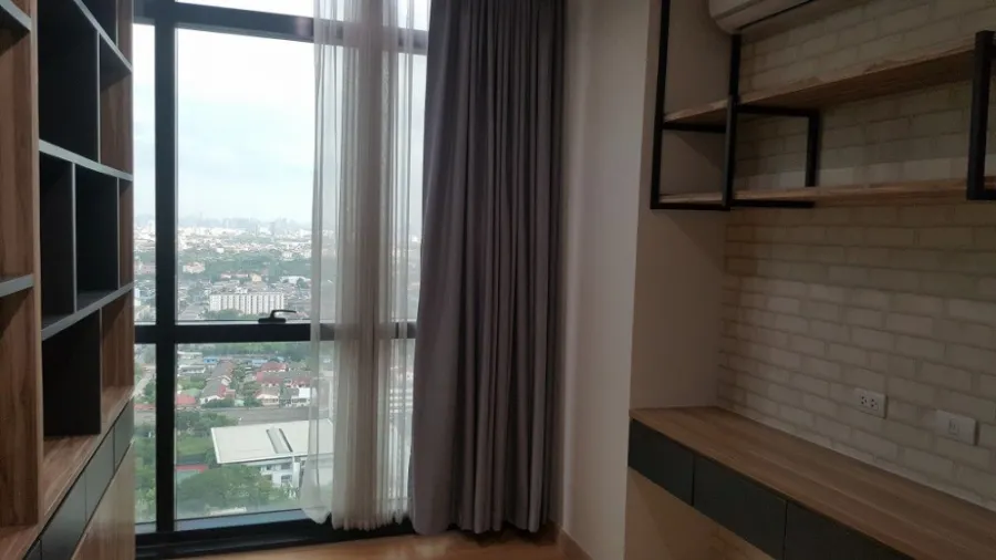 ขาย เอสโทร คอนโดมิเนียม ชั้น 30 ทิศใต้ วิวเมือง ห้องกว้าง แต่งครบ พร้อมอยู่ จองเลย ห้ามพลาด