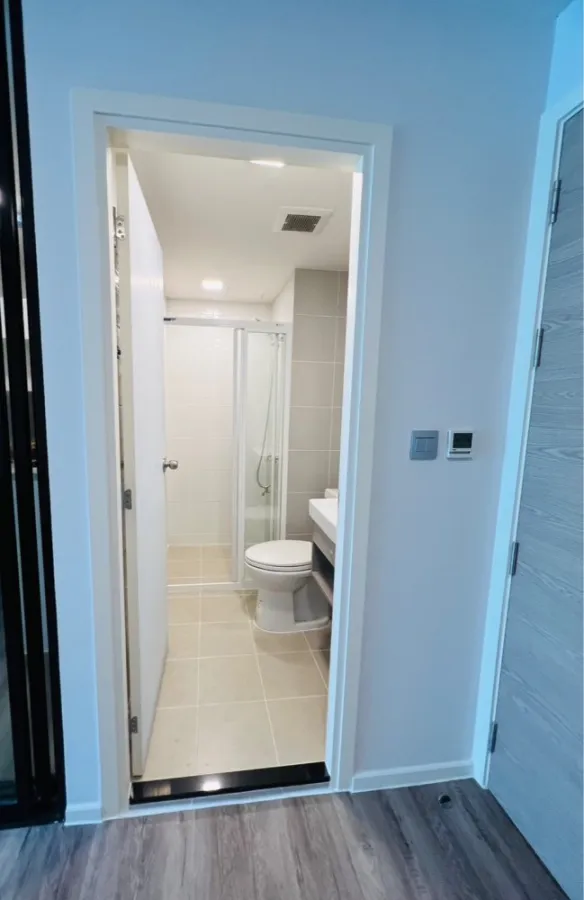 payment Atmoz Chaengwattana, the most beautiful room, pool and garden view, 2 bedrooms, fully furnished, very livable, book now.