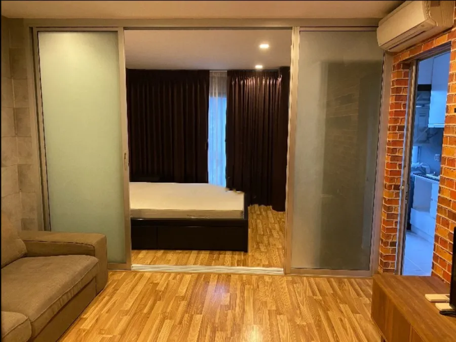 ให้เช่า!! เดอะ กรีน คอนโด 3 ชั้น 3 ตกแต่งห้องสไตล์วินเทจ พร้อมเข้าอยู่ ทำเลดีมาก ห้ามพลาด!!