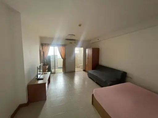 For rent: City Home Rattanathibet. Spacious, ready-to-move-in room with complete furniture. Book now before it's too late!!!