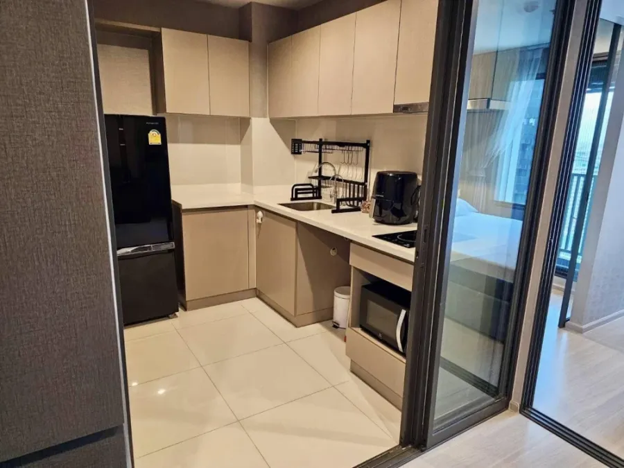 For rent: Life Ladprao, 30th floor, fully furnished room with walk-in closet. Interested? Book now. Don't wait.