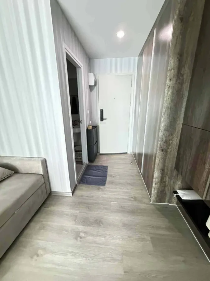 Selling a nice, fully furnished room in Talat Phlu. Just bring your bags and move in! Book now before it's too late!