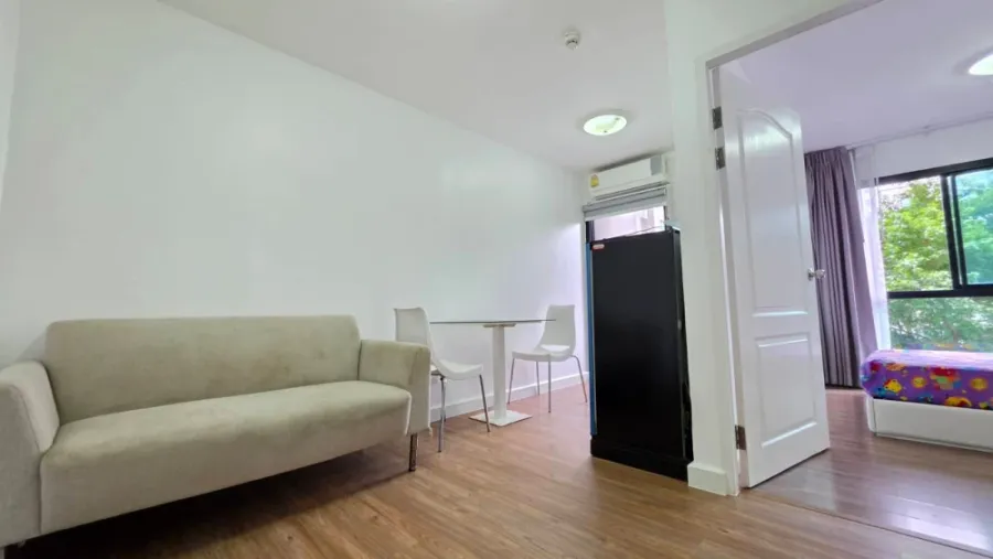 For rent: iCondo Phetchakasem 39, 5th floor. A lovely, fully furnished unit. Book now!