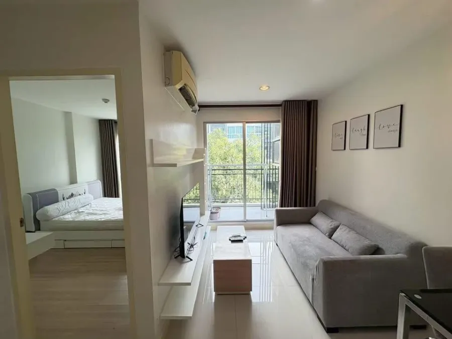 For rent: Natureza Art North Pattaya, 6th floor, outside view, fully furnished room. Interested? Hurry and reserve now!