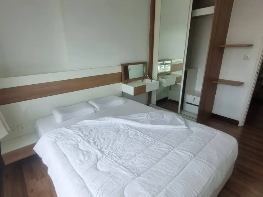 For rent: Centric Tiwanon Station, a nice room with complete amenities at an amazing price. Don't miss out!