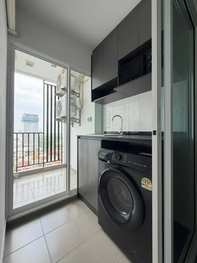 For rent: Regent Home Bangna, garden & golf course view from BITEC. Clean and bright interior design, great homie mood. Book now!