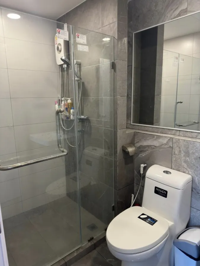 Sell Rent Beat Bangwa Interchange Fully furnished room with electrical appliances, very good price, book now.