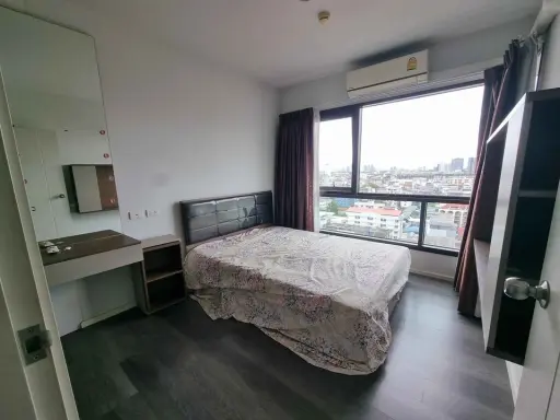 For sale: The Stage Tao Poon Interchange, super chill swimming pool view, fully furnished with built-in furniture from the project, don't miss out! images