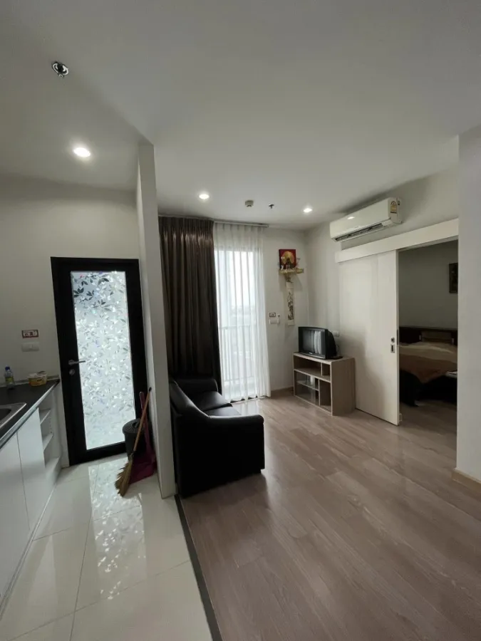 ปล่อยเช่า คอนโด astro condo 1 ห้องนอน 1 ห้องน้ำ ตกแต่งพร้อมวอลเปเปอร์จุกๆ เฟอร์ครบ รีบจองเลย