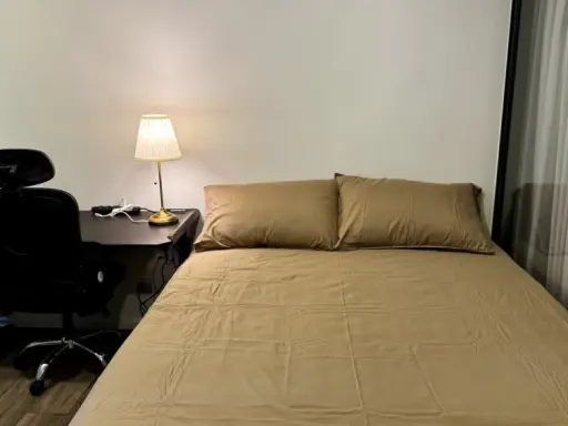 For rent: Atmoz Ratchada-Huaikwang, 1 bedroom, 5th floor. Great location. Fully furnished. Just bring your suitcase and move in!