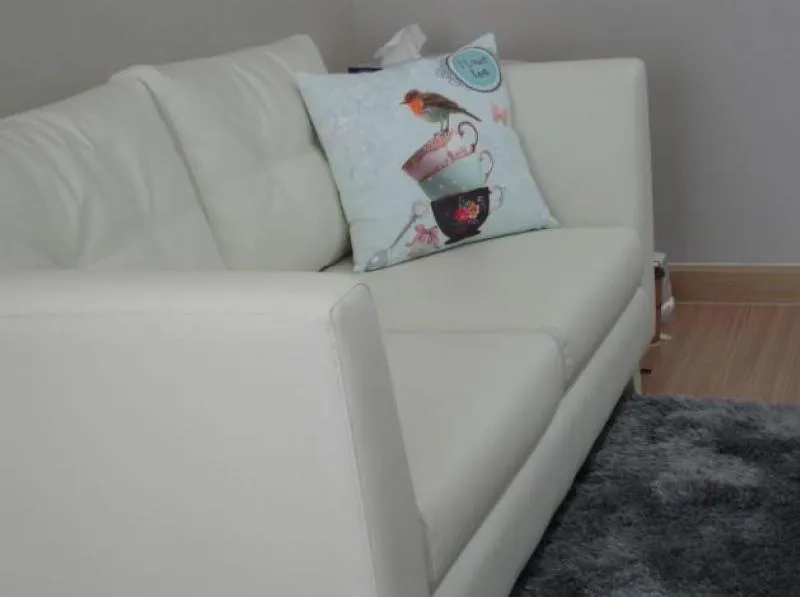 Do not miss the CU Terrace Condo, the room decorated in white tone and clean tone. Ready to move in immediately