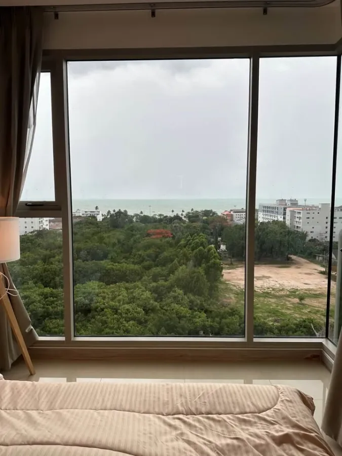 For rent: The Riviera Jomtien Pattaya. Lovely room, fully furnished, stunning sea view. Just bring your suitcase and move in!