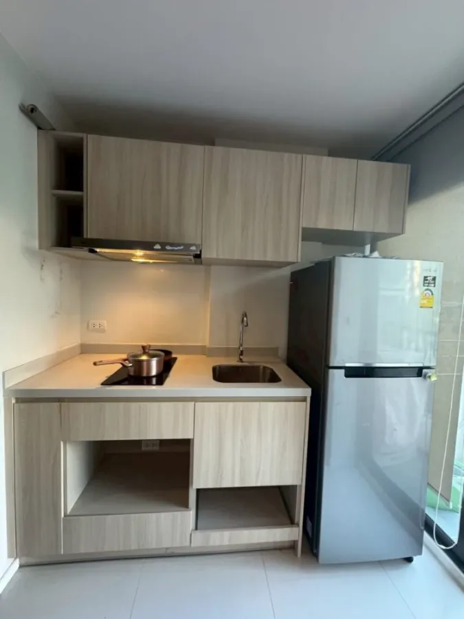 ขาย The Nest Sukhumvit 64 ห้องน่าอยู่ ชั้น 2 ติดวอลเปเปอร์อย่างดี สิ่งอำนวยความสะดวกครบครัน จองด่วน