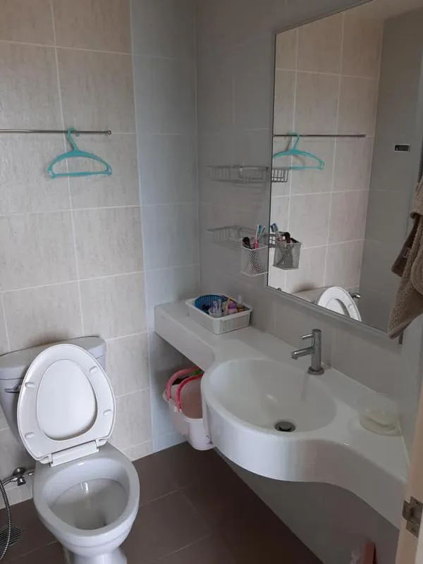 Condo for sale, Lumpini Park Phetkasem 98, high floor, cool breeze, easy to travel, near MRT, price in front, end in one room