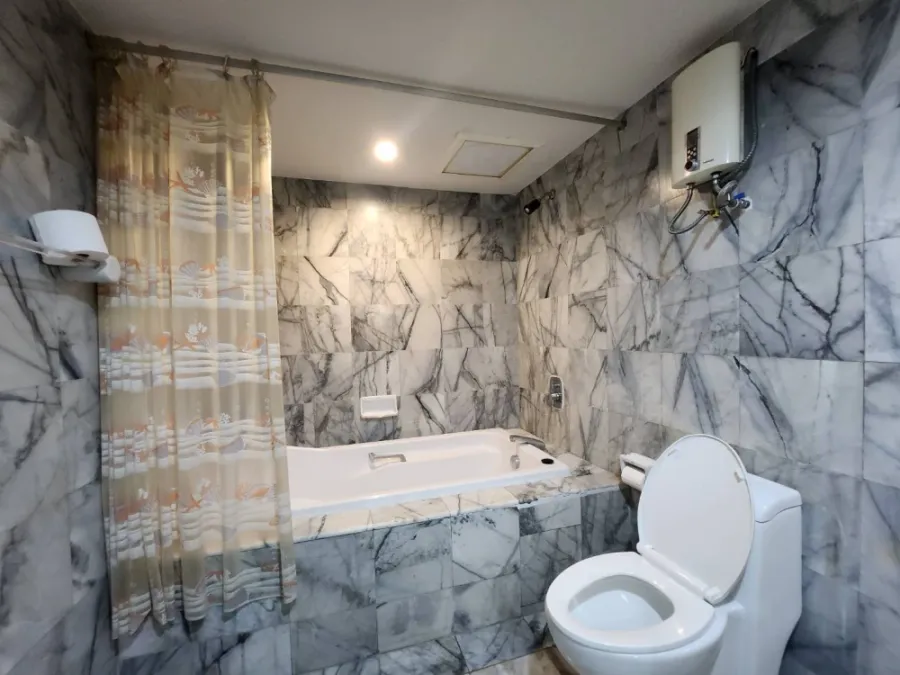 🏠🌃 For Sale: State Tower Condominium 🏠🌃