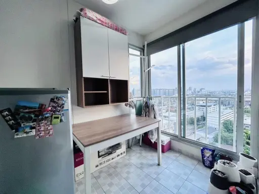 For sale: Centric Scene Ratchavipha, open view, very good weather, comes with built-in furniture throughout the room. Hurry and reserve it as an owner
