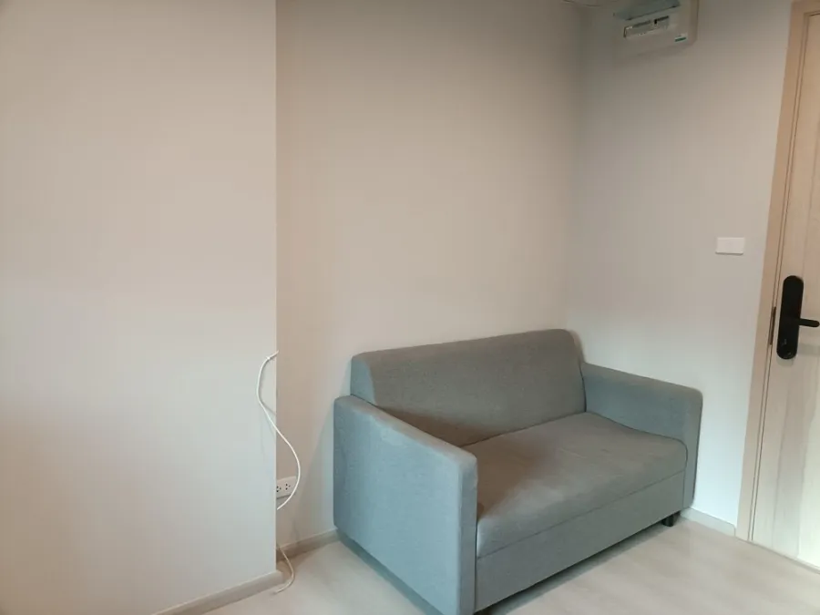 For sale: New Noble Ngamwongwan, 1 bedroom, 1 bathroom, fully furnished, ready to decorate, just bring your bags.