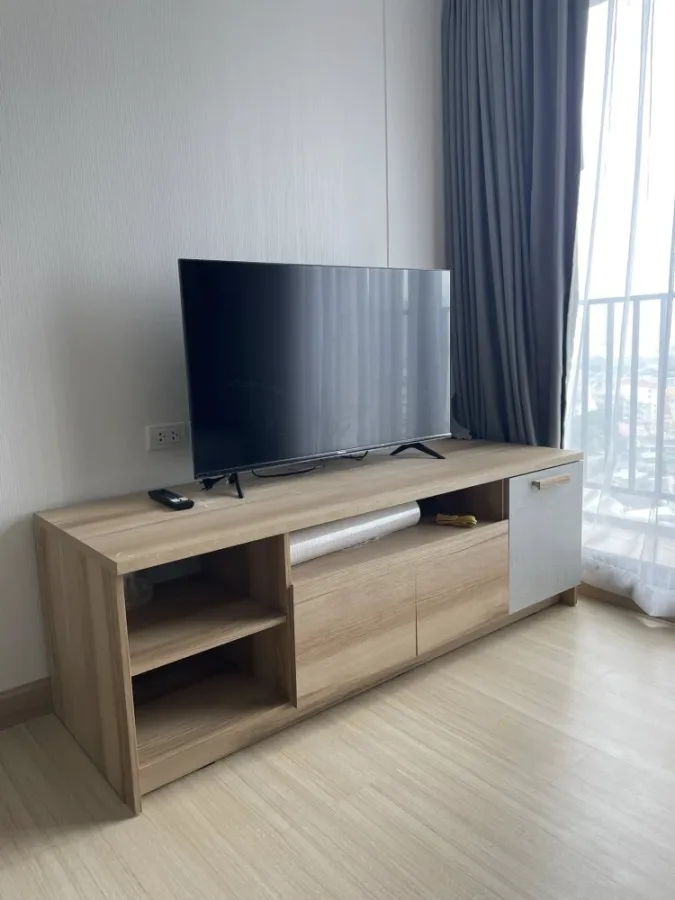 ให้เช่าSupalai Loft Prajadhipok-Wongwian Yaiวิวสวย ถึงสวยมาก วิววัดพระแก้วและ Icon Siam ห้องมุม ชั้น 18 มาจองเลย