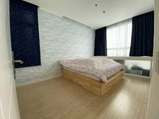 For sale TC Green Condo, corner room with privacy, 19th floor, high view, good price, come and own it now. images