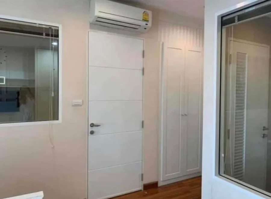 ให้เช่า คอนโด ไอวี่ ปิ่นเกล้า Furniture built-in ทั้งหมด ครัวเป็นสัดส่วนชัดเจน รีบมาจับจองเลยจ้า