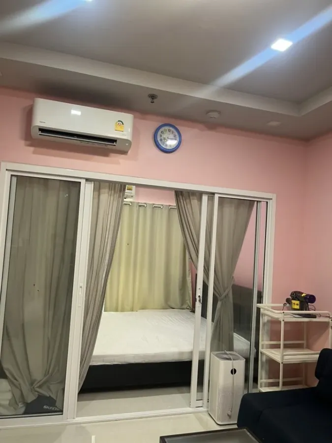 For rent or sale: Grand Park View Asoke, spacious room, fully furnished, nice to live in. If interested, hurry and reserve now. Don't miss out.