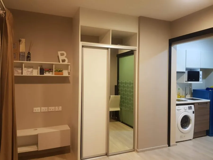 For rent, Let Mist, complete facilities, great price, if interested, hurry up to reserve before it's out of hand.
