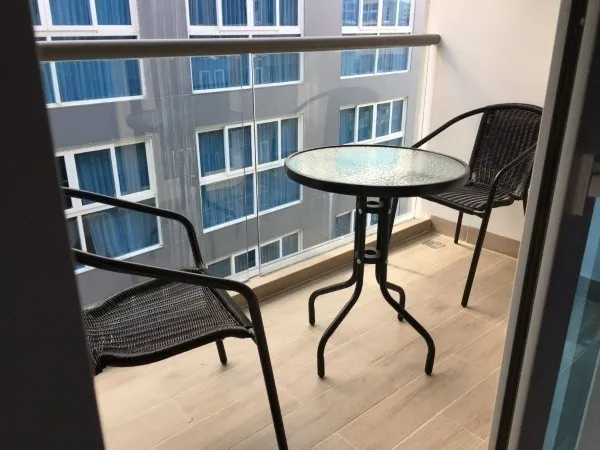 For Sale / Rent Centara Avenue Residence & Suites Pattaya Pool View Full set of furniture. Hurry up.