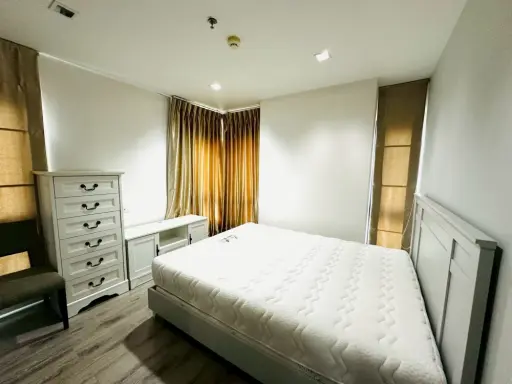 For rent: Knightsbridge Bearing Sukhumvit 107. Ready to move in, fully furnished, high floor, great location. Book now! images