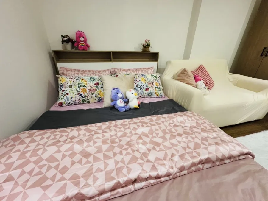 For rent: Lumpini Condotown Ekachai 48, 5th floor, fully furnished room, nice to live in, book now, don't miss out.