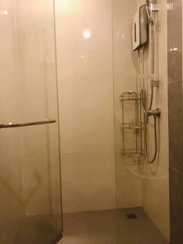 Condo Amber by Eastern Star, beautiful room decorated with luxury. Modern design, full furniture, ready to move in for rent.
