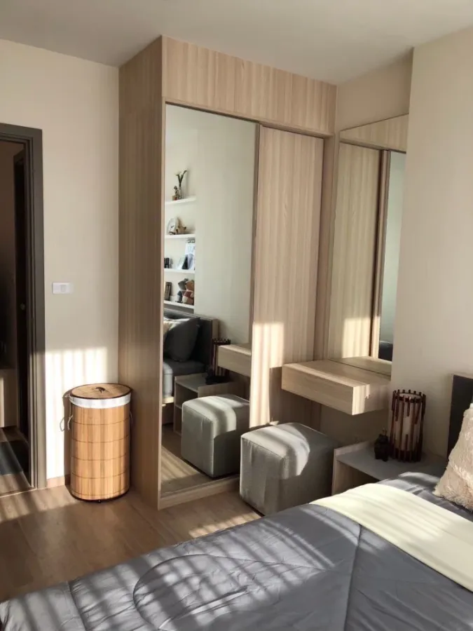 For rent: Ideo O2, 3rd floor, Building B, pool view, very chill, decorated with complete furniture and electrical appliances. Hurry and book now!