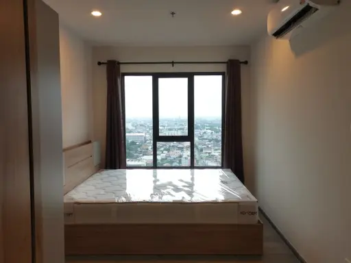 Condo for rent: Regent Home Wutthakat. Ready to move in. Fully furnished. Come and reserve now. Don't miss out!