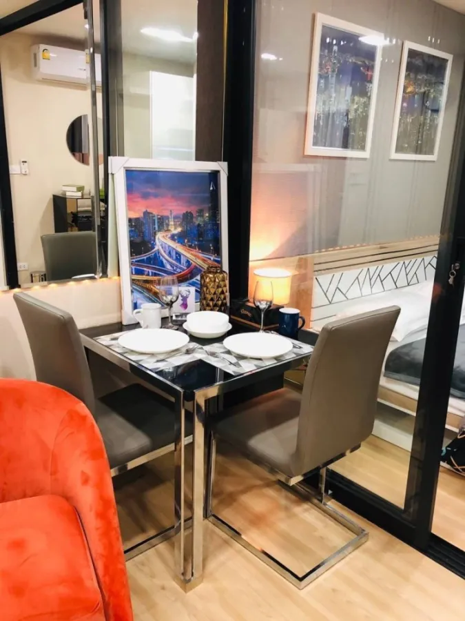 For rent, Plum Condo Phahon 89, fully furnished and decorated, ready to move in. Room in the shade all day, not exposed to the sun, book now.