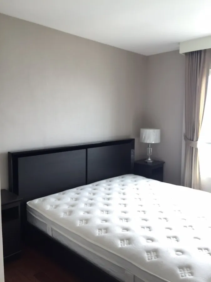 ขาย Belle Grand Rama 9 ห้องตกแต่งครบครัน โซฟาตัวใหญ่นั่งสบายสุดๆ ดีแบบนี้รีบจองเลยจร้า