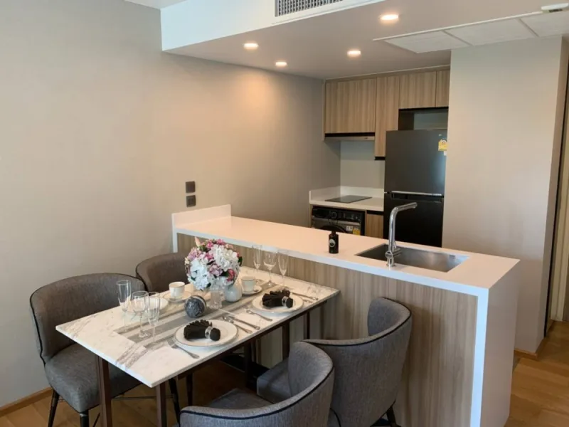 ให้เช่า คอนโด Na vara Residenc ชั้น 5 สงบเงียบ และ ความเป็นส่วนตัว วิวสวนไม่มี ตึกบัง จองเลย