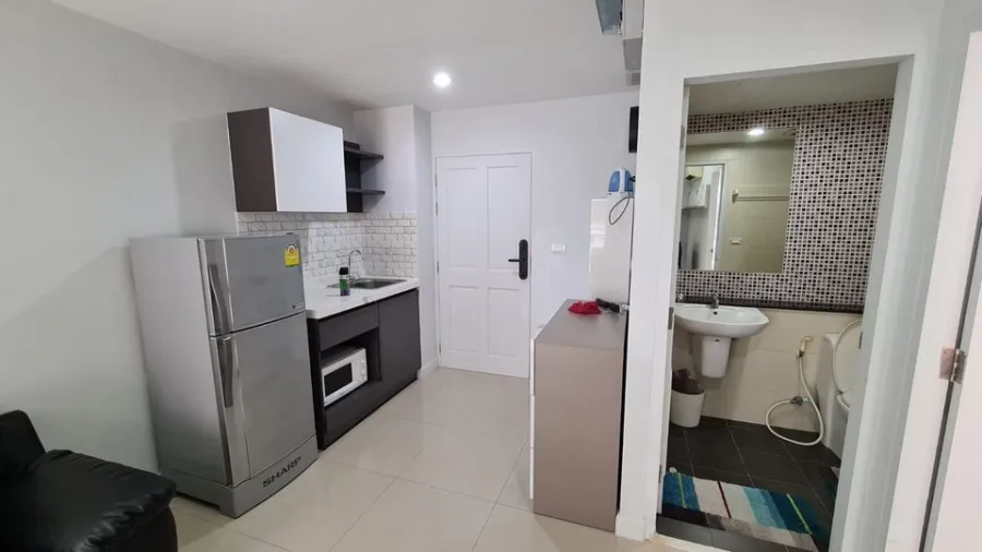 Condo for sale, Wish @ Siam, 2nd floor, corner room, spacious, private, don't wait, reserve now.