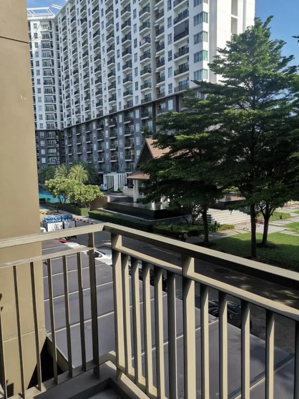 express!! Sell / rent The Parkland Srinakarin Lakeside 1 bedroom, 1 bath, furniture, ready to move in.