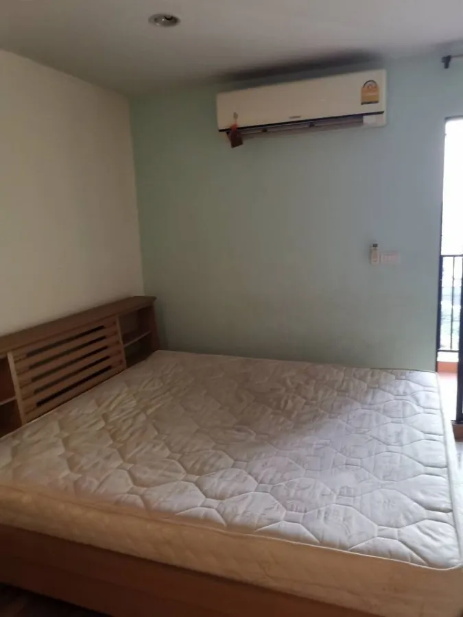 Condo for sell, Regent Home 15, Chaengwattana, beautiful room, fully furnished, waiting for you to reserve only, don't miss it.