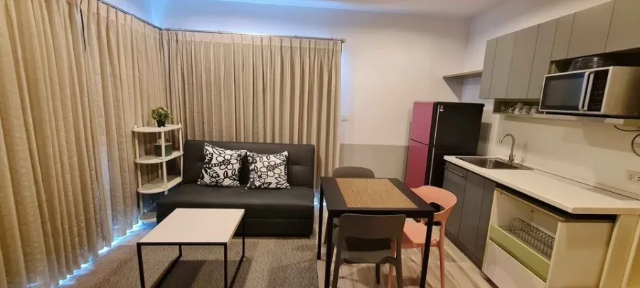 Condo for rent, The Key Chaengwattana, 6th floor, not very high, spacious room, great view, you shouldn't miss it.